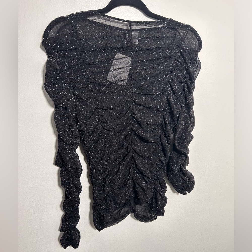 Gorgeous mesh top with Tags
